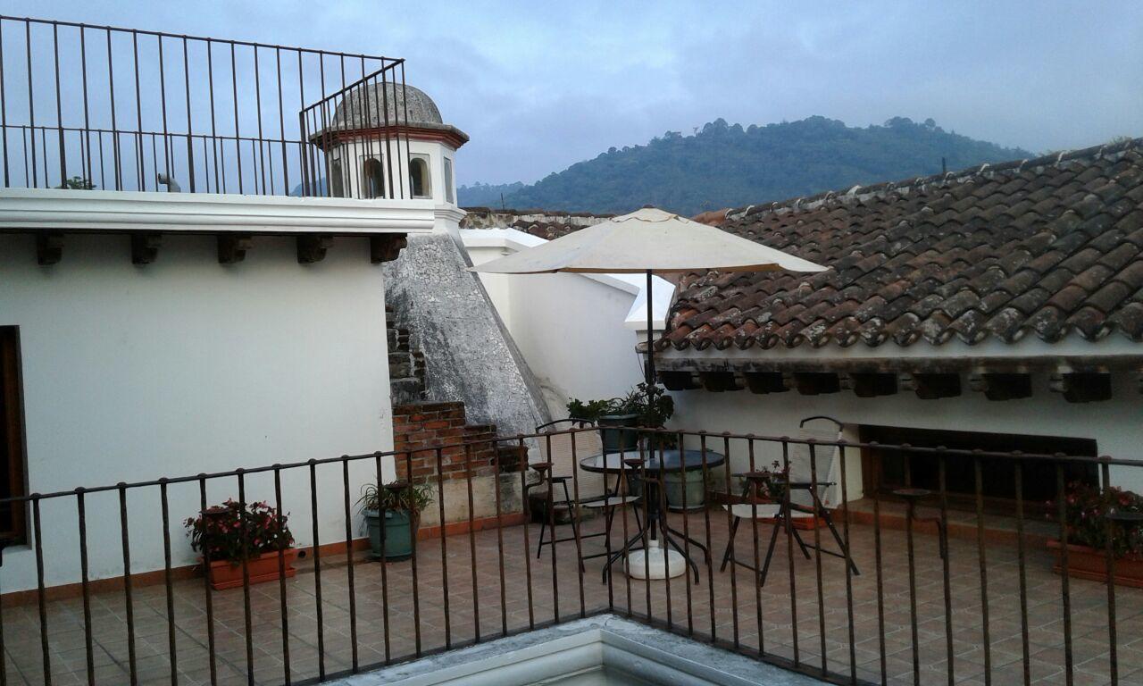 La Casa De La Alameda Bed & Breakfast Antigua Екстериор снимка