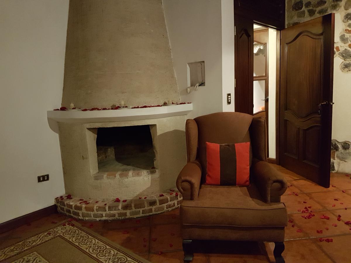 La Casa De La Alameda Bed & Breakfast Antigua Екстериор снимка