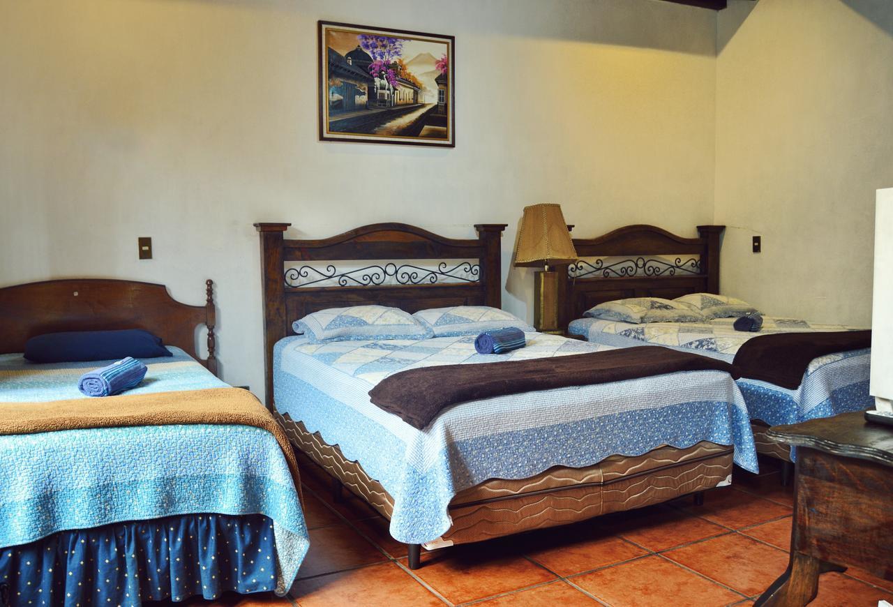 La Casa De La Alameda Bed & Breakfast Antigua Екстериор снимка